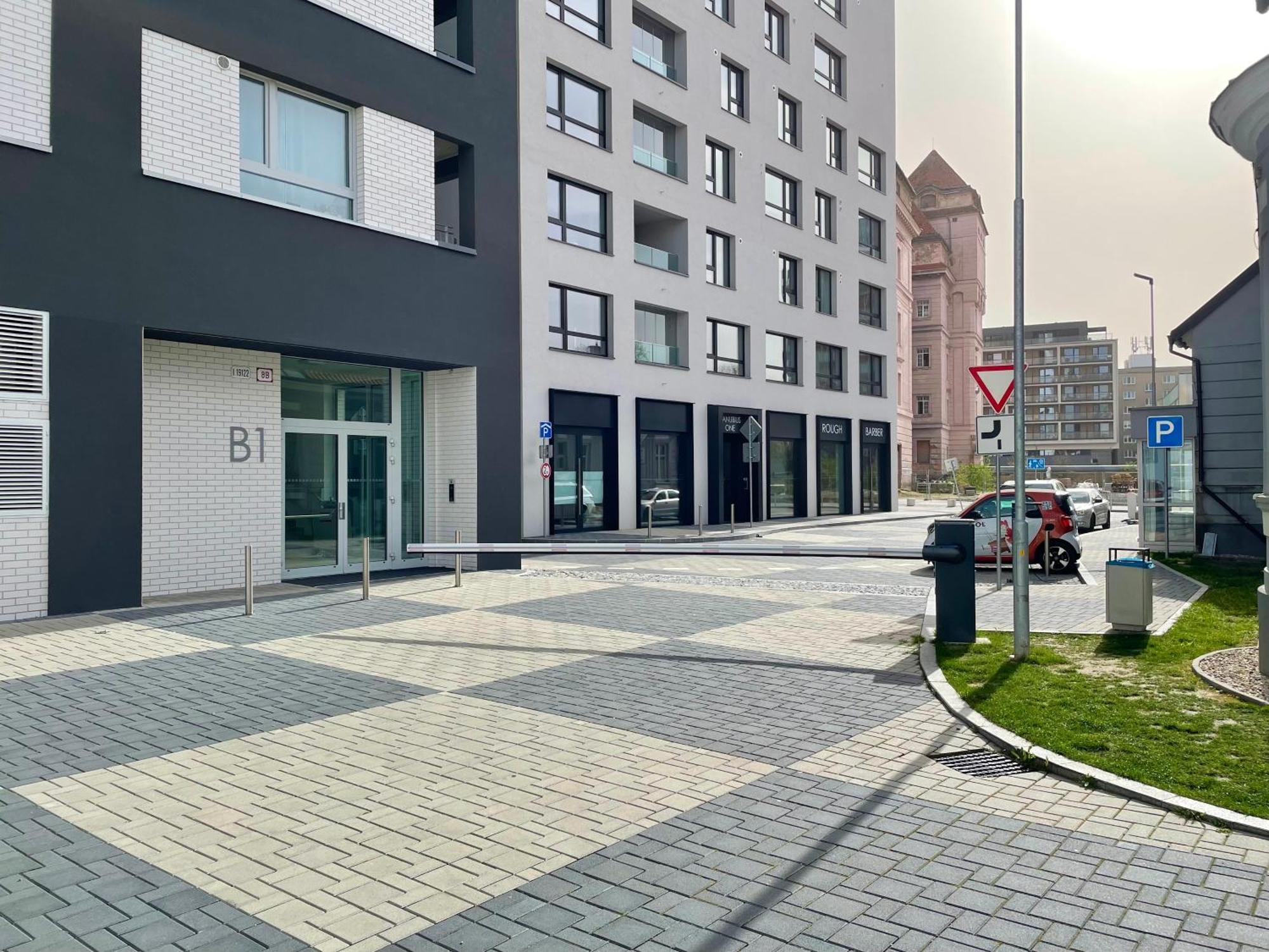 Arenas Apartment Bratislava Exterior photo